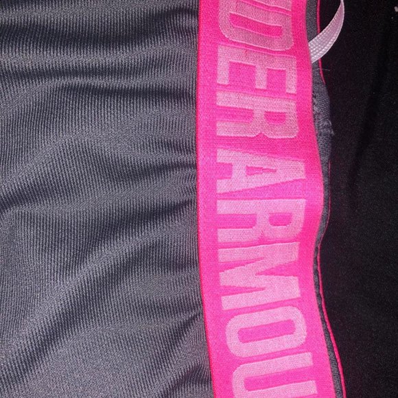 Under Armour Shorts - Picture 2 of 2